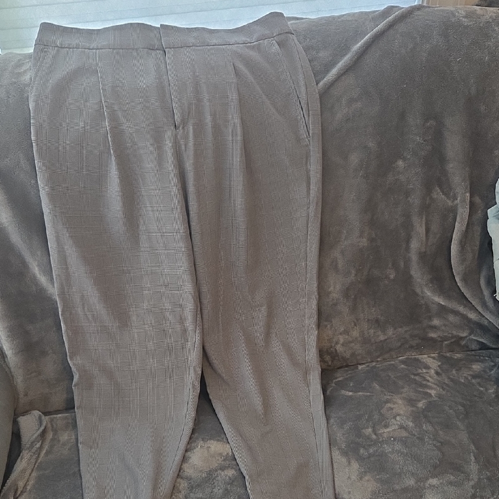 Banana Republic Women's Beige Trousers